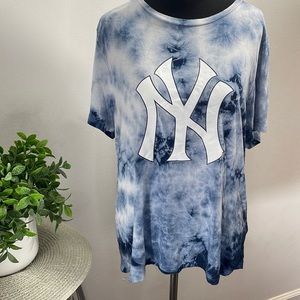 Tailgate Women’s Yankees Tie-Dye T-Shirt Size XL